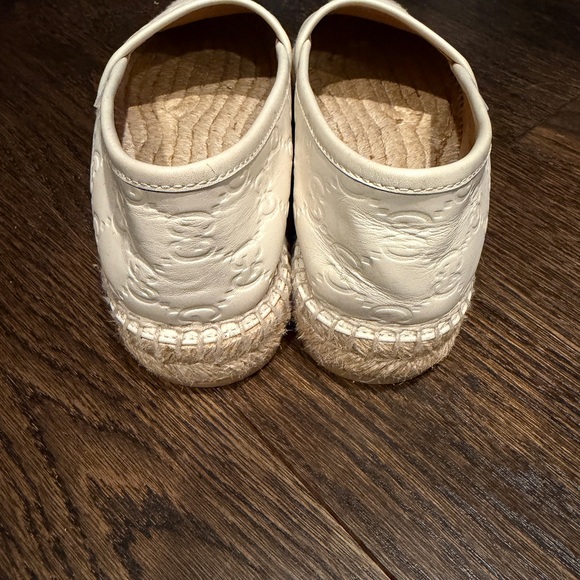Gucci Women\'s Beige Espadrille Flats